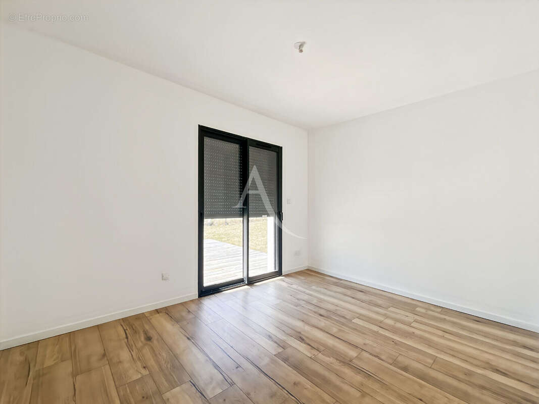 Maison NEUVE  RT 2022. Quatre chambres. - photo 8