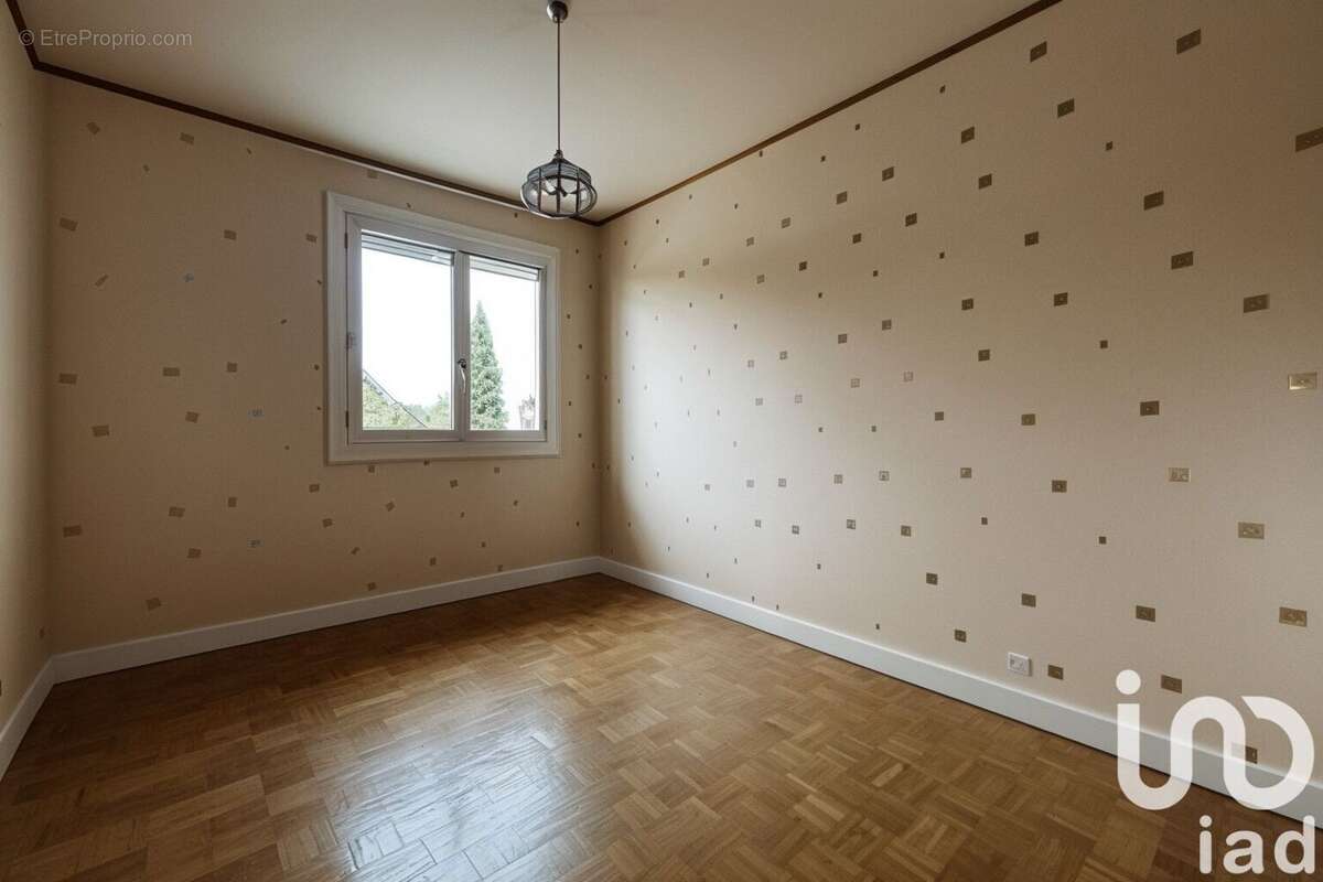 Photo 6 - Maison à SAINT-SULPICE-DE-POMMERAY