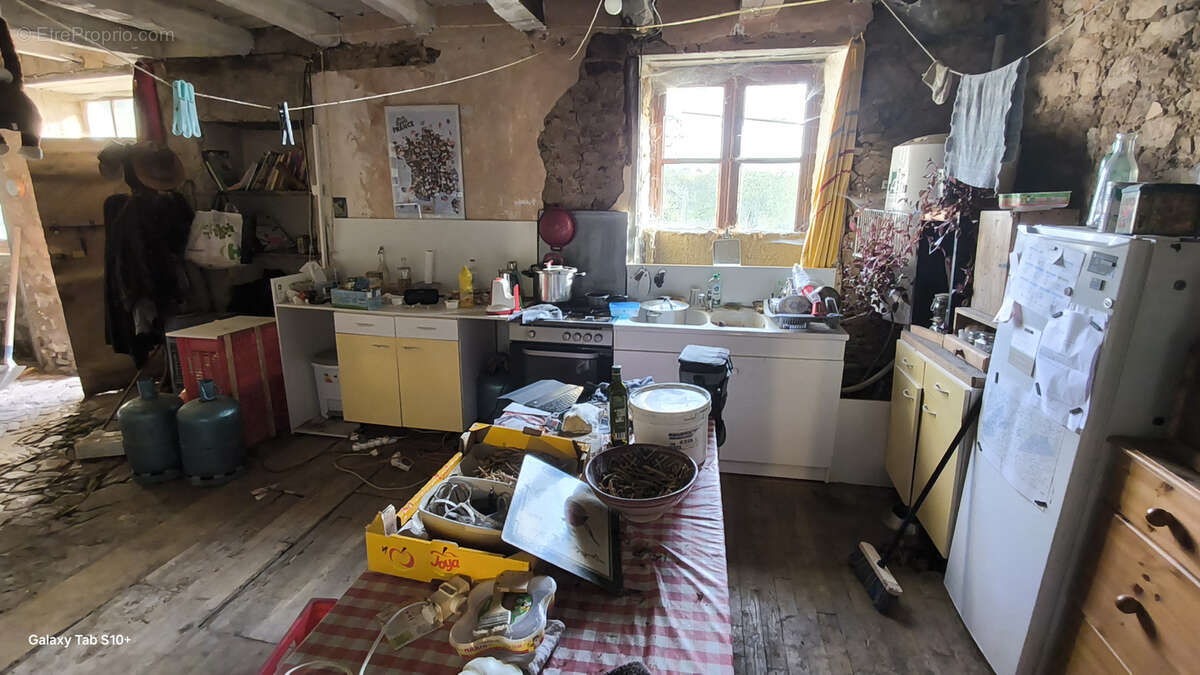 Maison à CHATEAU-CHERVIX