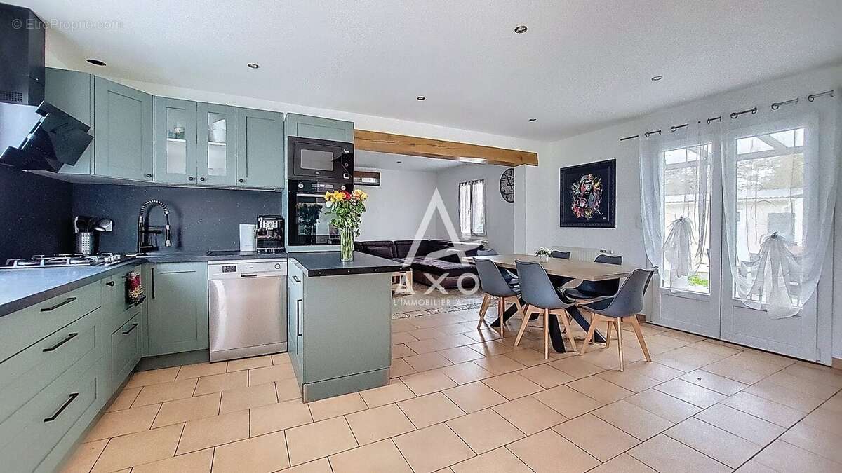 Maison à CHALETTE-SUR-LOING