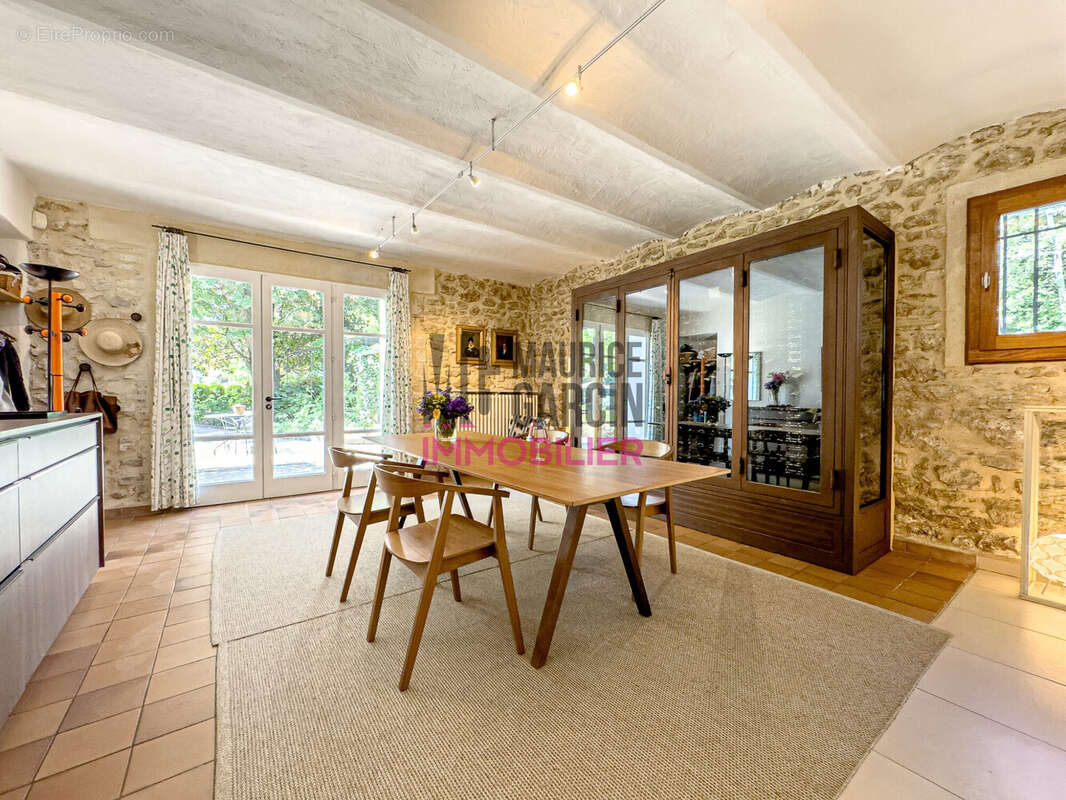 Maison 330 m² à Pernes-Les-Fontaines  - photo 7