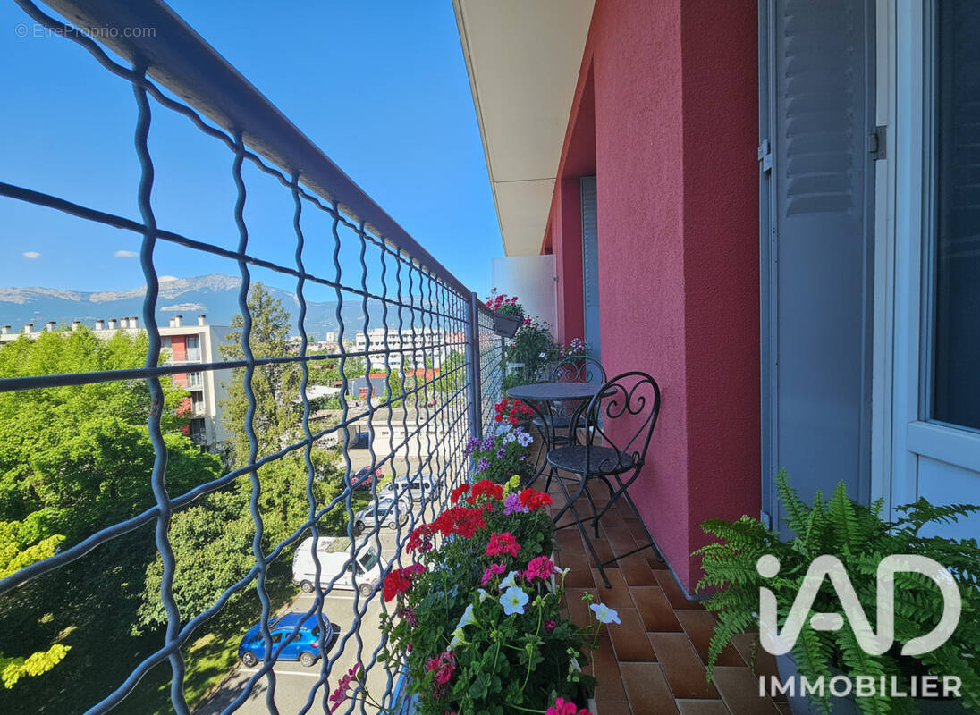 Photo 1 - Appartement à SAINT-MARTIN-D'HERES