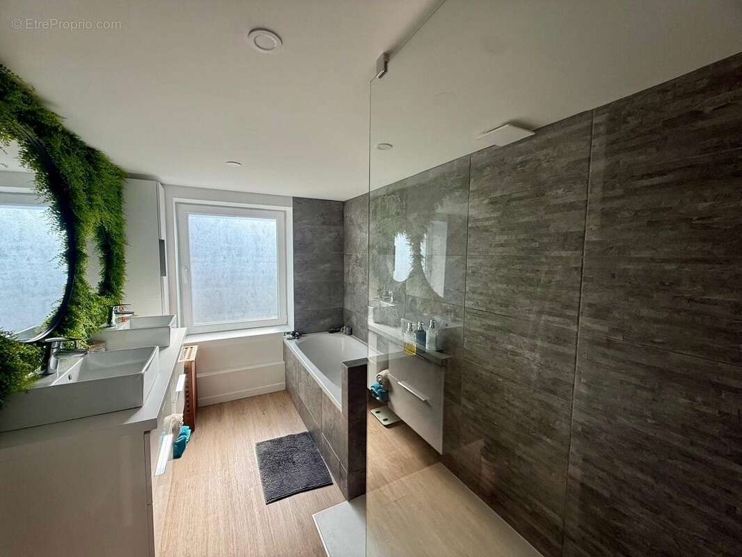 Maison 94 m² à Cappelle-En-Pevele  - photo 7