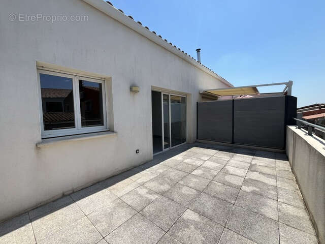 Appartement T3 avec terrasse et parking privatif - photo 8