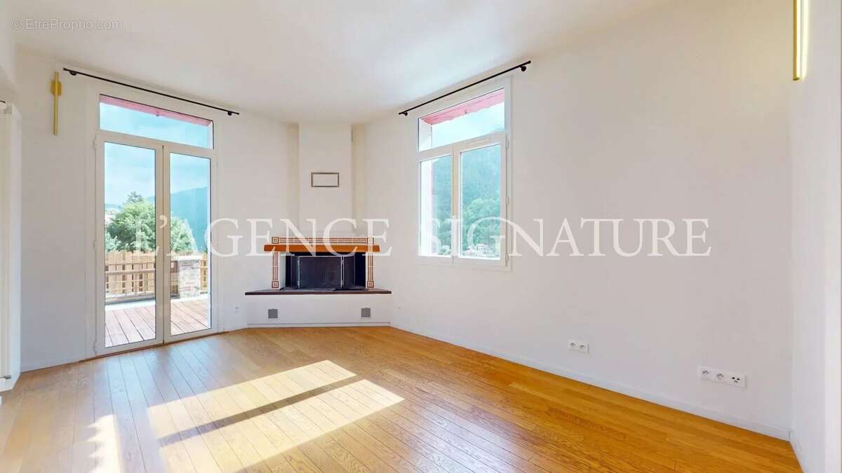 St Martin Vésubie "Eugénie" Maison individuelle authentique 7P 168m2 - Terrasses - Jardin - Garage - Coup de coeur - Vue dégagée - photo 3
