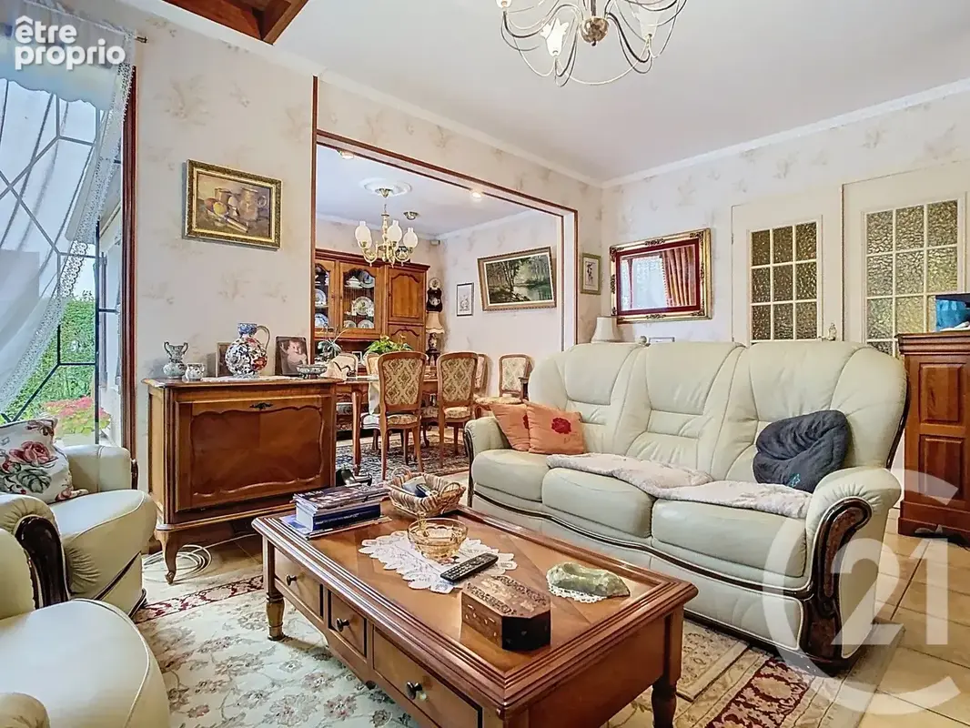 Maison 6 pièces 133 m² à vendre à Nangis (77370) - photo 2