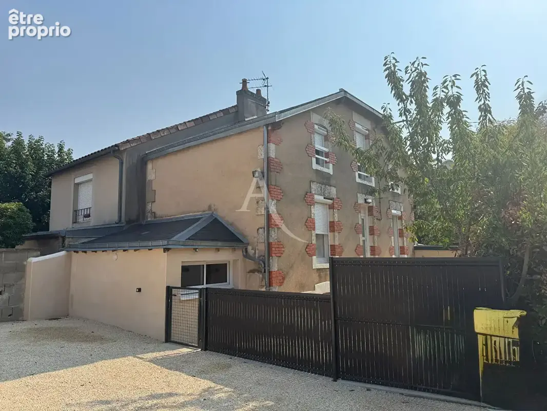Maison à POITIERS
