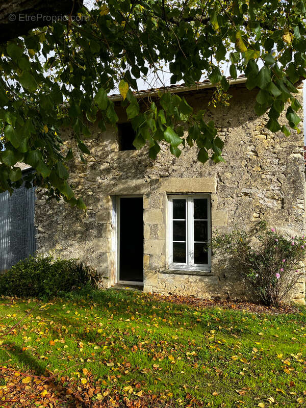 Maison à VOUZAILLES