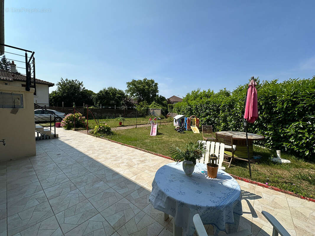 Maison à BUXEROLLES