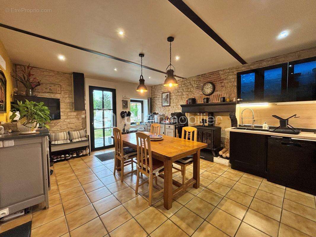 Élégante maison de campagne avec piscine - photo 5