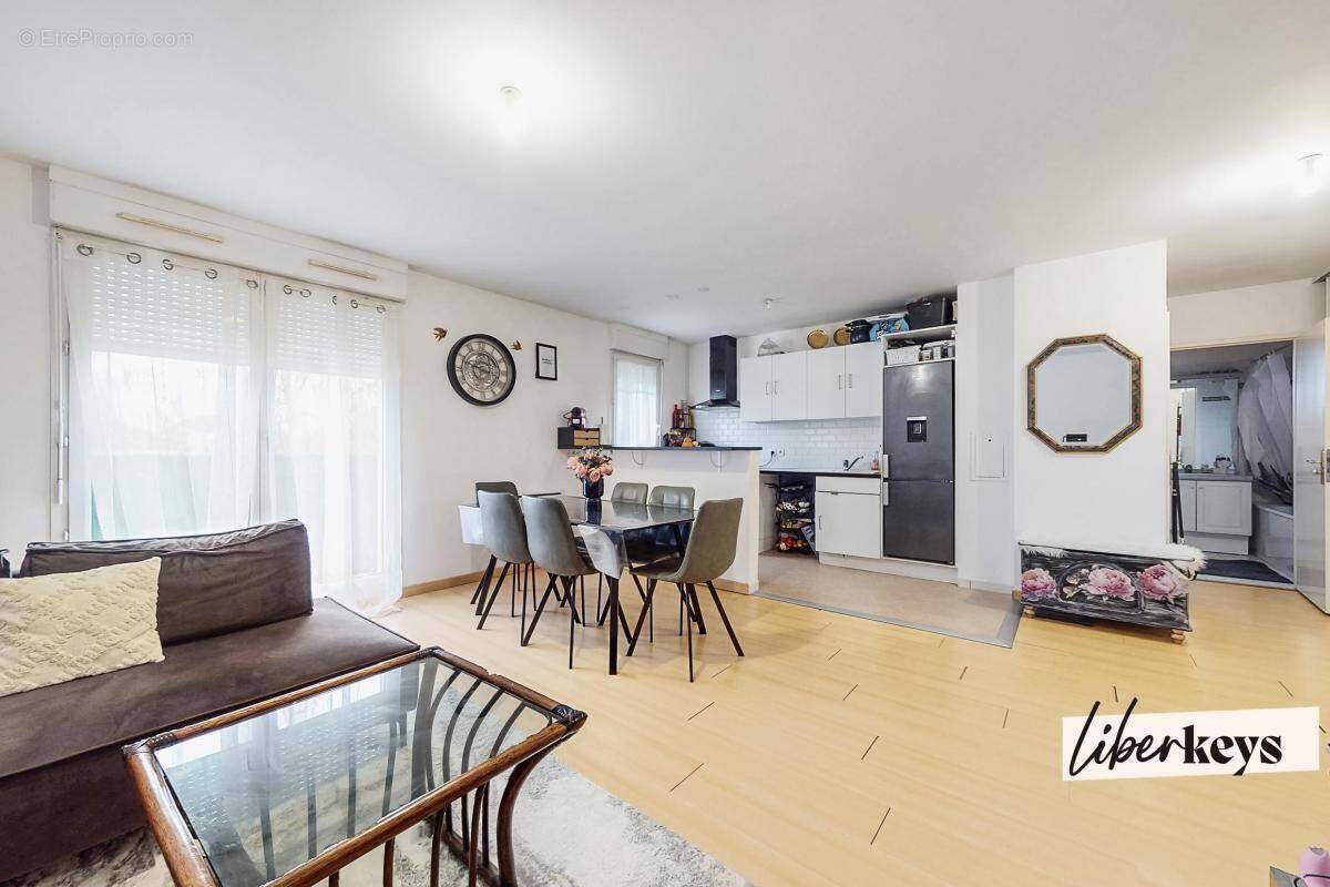 Appartement à LIEUSAINT