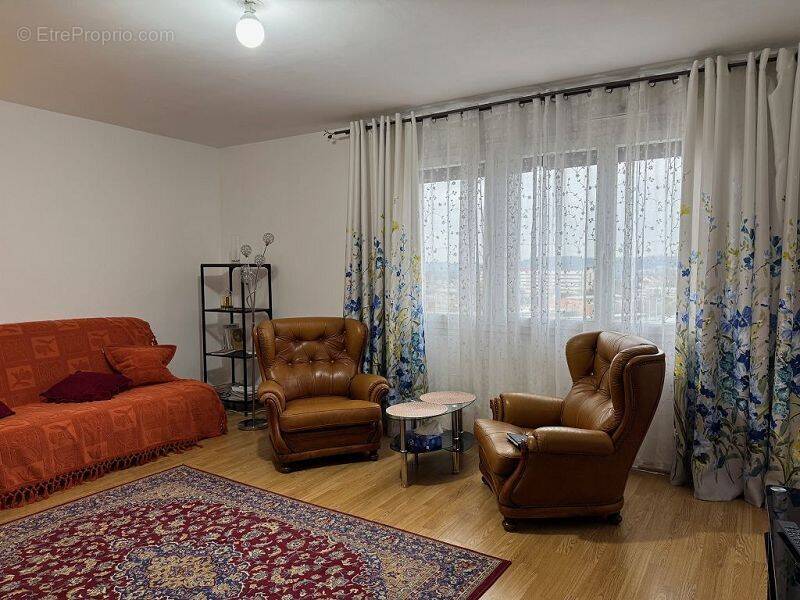Appartement à SENS