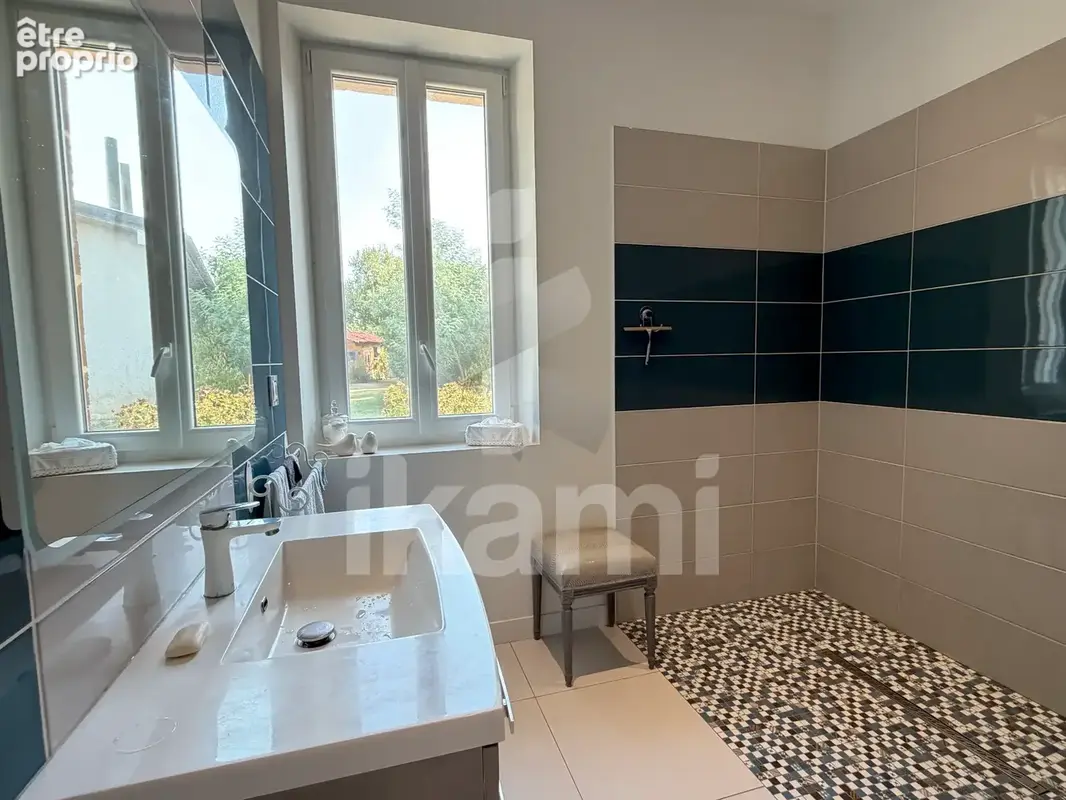 Superbe maison avec piscine, dépendances et fort potentiel d’agrandissement - photo 8