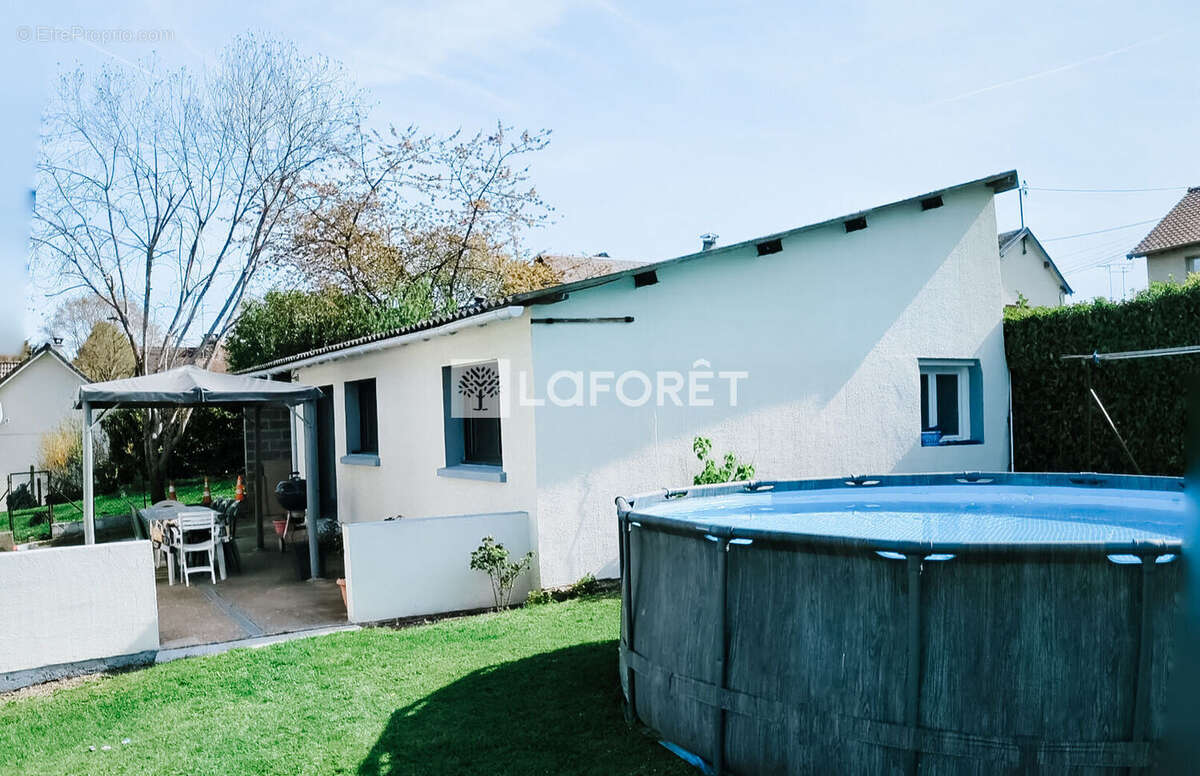 Maison à CONCHES-EN-OUCHE