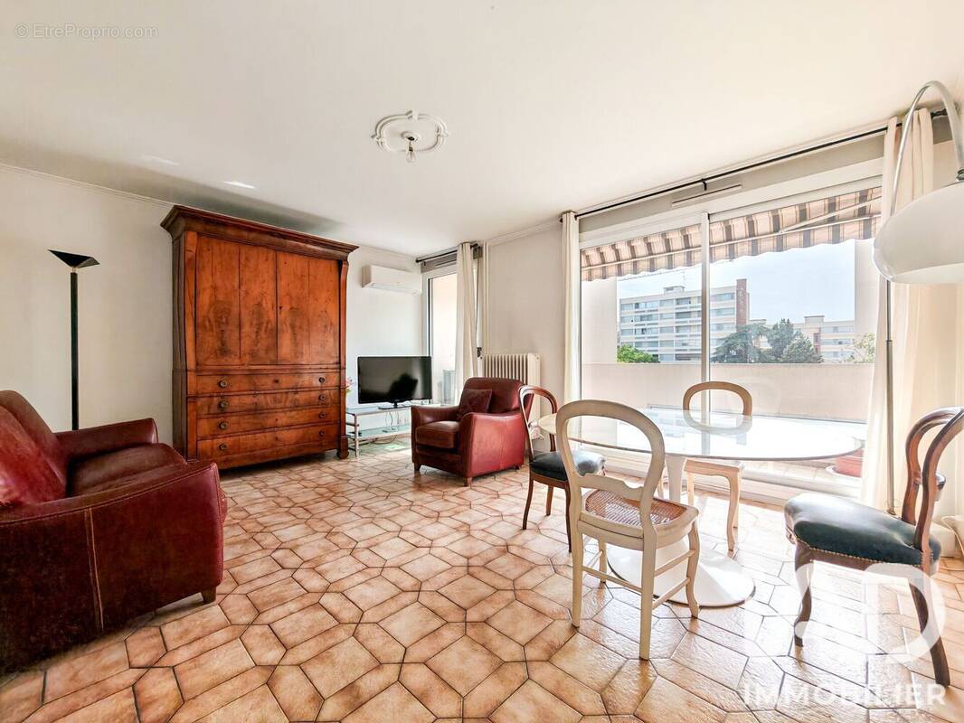 Photo 1 - Appartement à VENISSIEUX