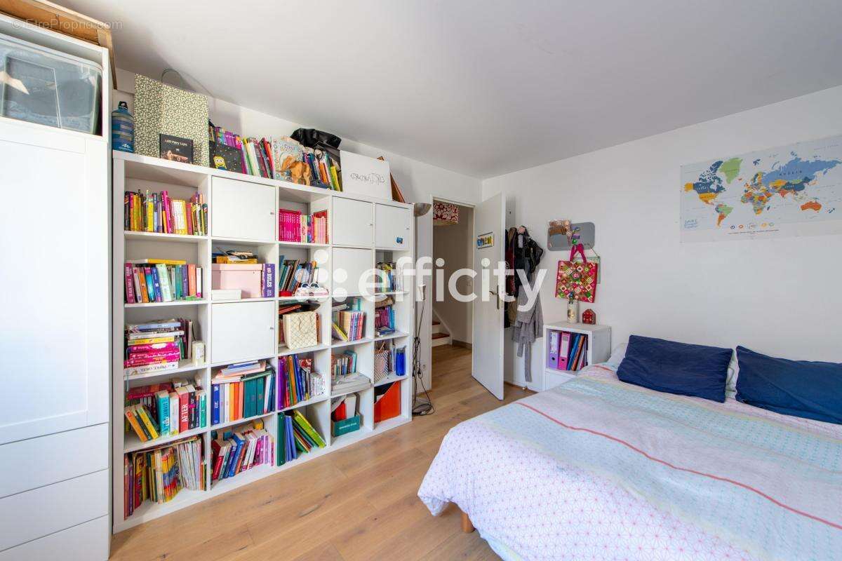 Maison à ASNIERES-SUR-SEINE