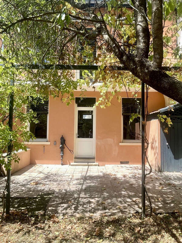 Maison à VILLEURBANNE