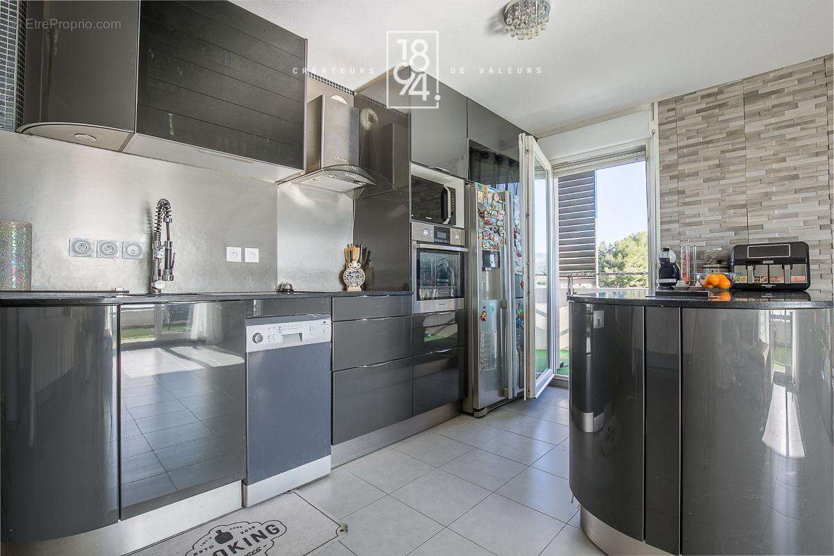 Appartement à MARSEILLE-13E