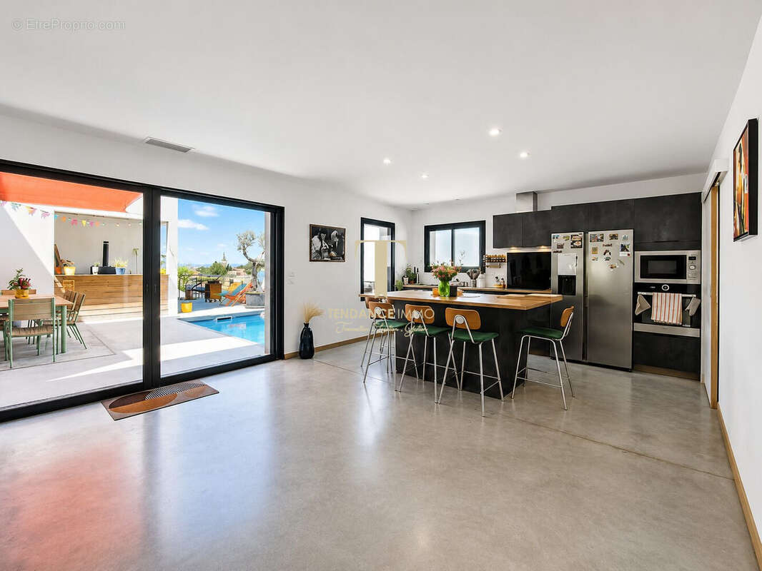Maison 152 m² à Moussan  - photo 5
