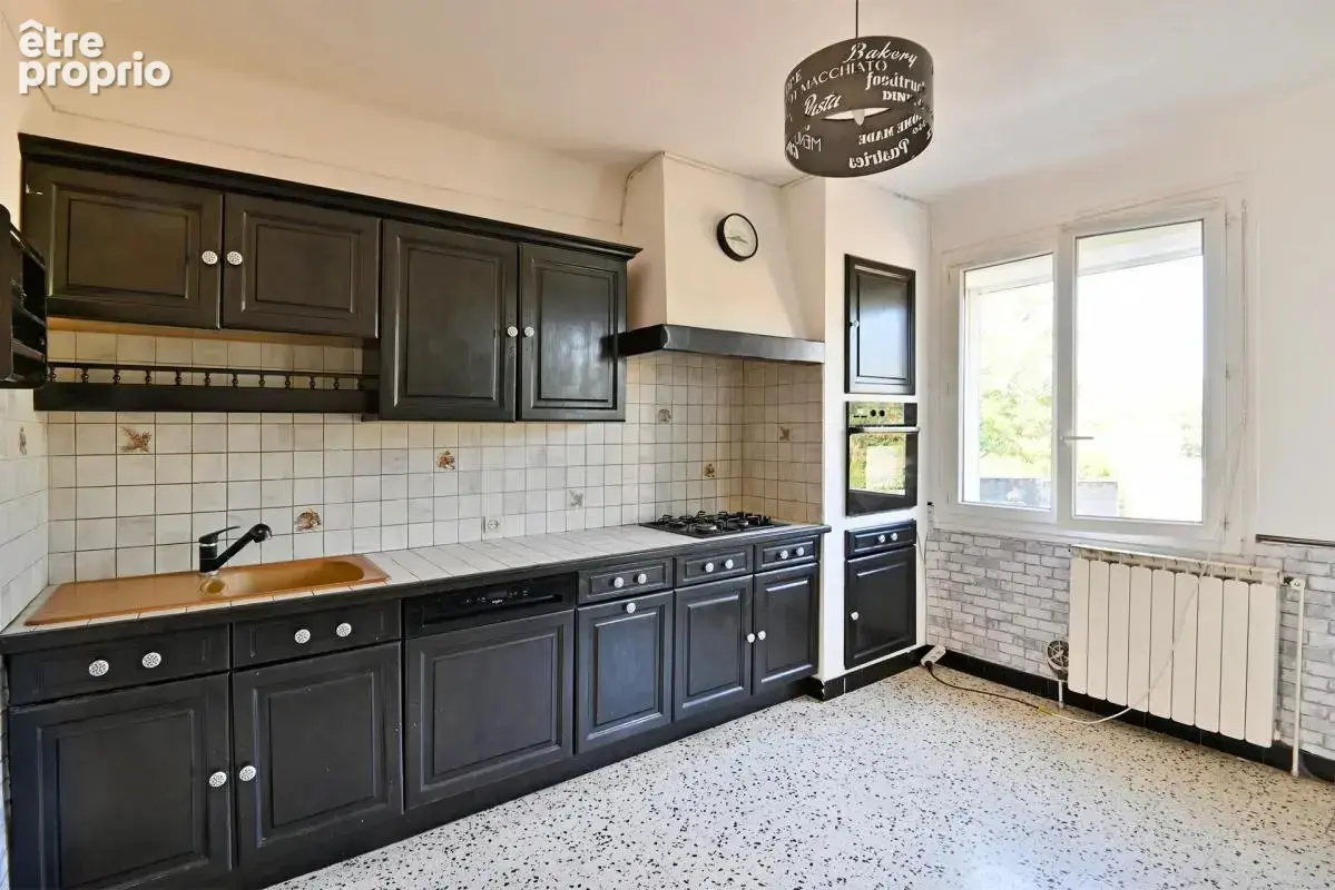 Maison de 8 pièces de 160 m² à Salindres - photo 11