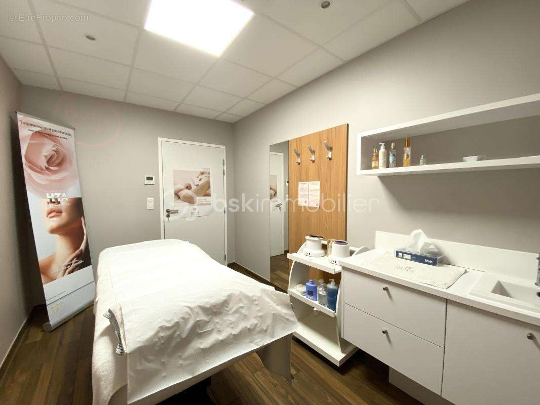 Commerce à SAINT-JORIOZ