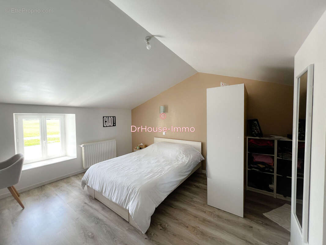 Maison 223 m² à Lucon  - photo 13