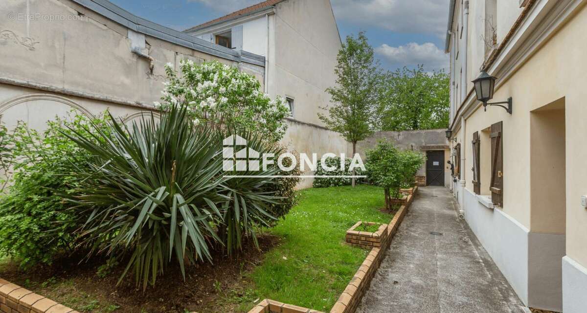 Appartement à BAGNEUX