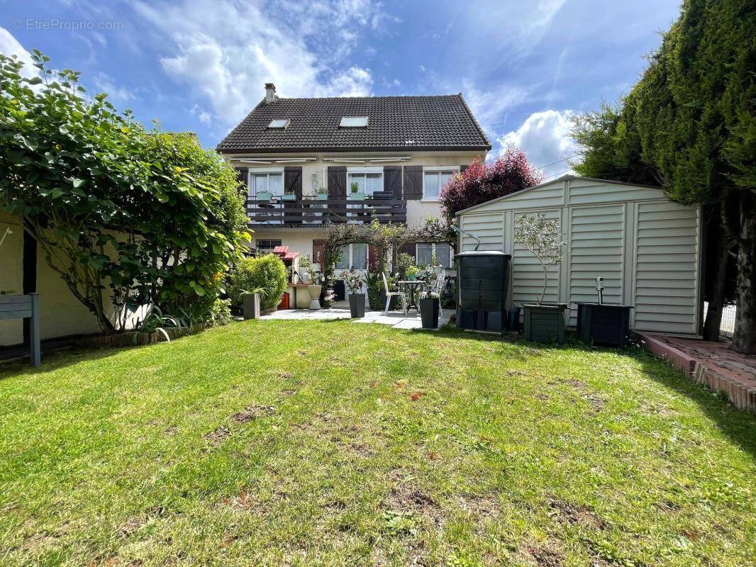 Maison à MAROLLES-EN-HUREPOIX