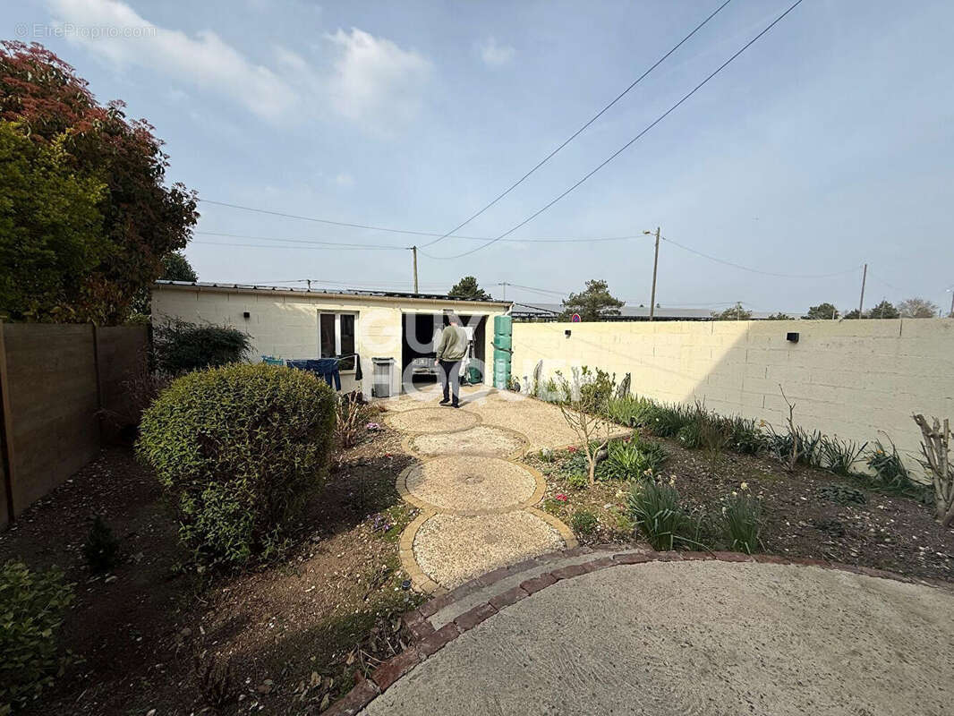 Maison à CHOISY-LA-VICTOIRE