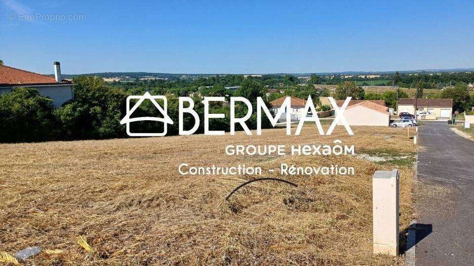 Terrain à LA COURONNE