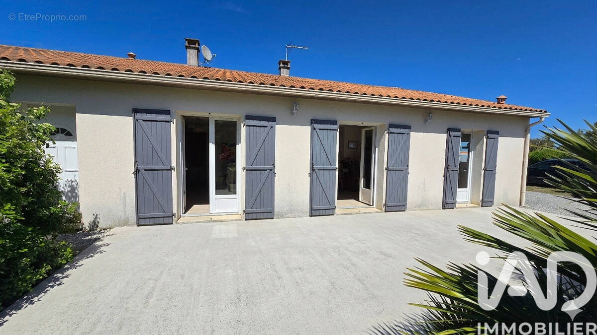 Photo 1 - Maison à SAINT-REMY