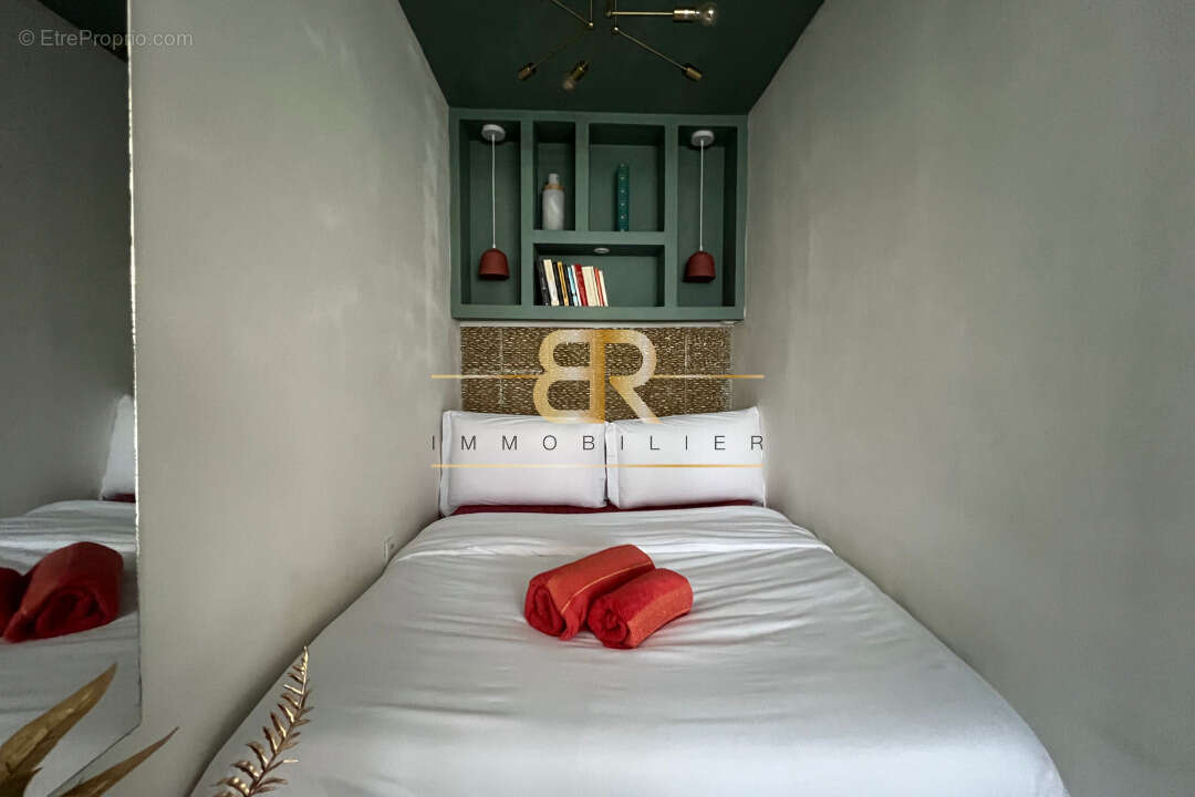 Appartement à COURBEVOIE