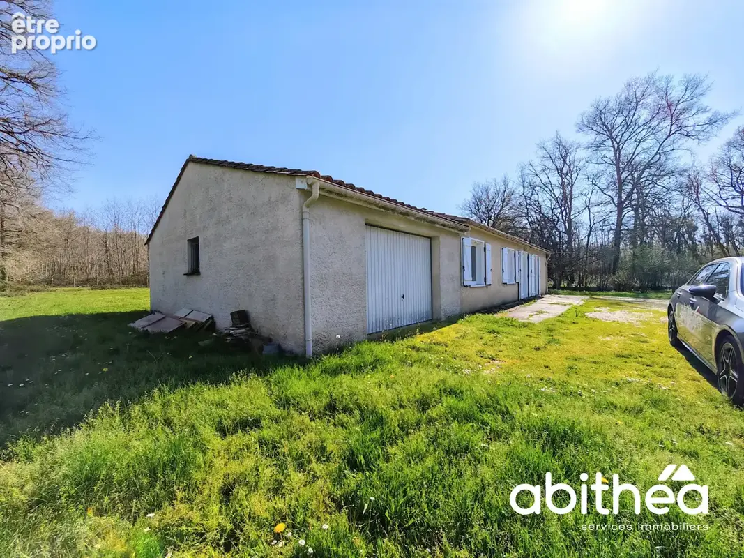 Maison de 98 m2 à rafraîchir sur un terrain de 2000 m2 - photo 11
