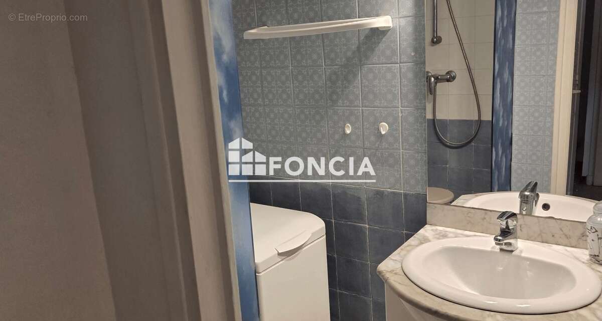 Appartement à GREOUX-LES-BAINS