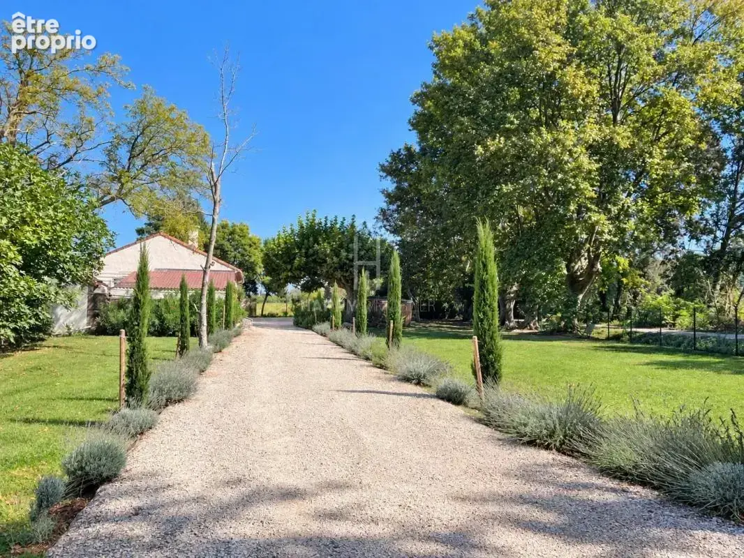 Photo Maison à Saint-Andiol au prix de 477 000€