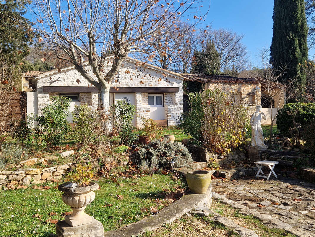 Maison à LORGUES