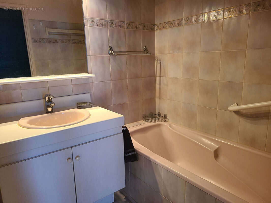 Appartement à FONTENAY-LE-FLEURY