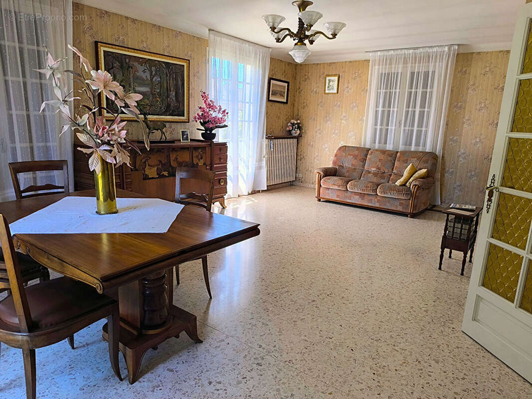 Maison à CAJARC