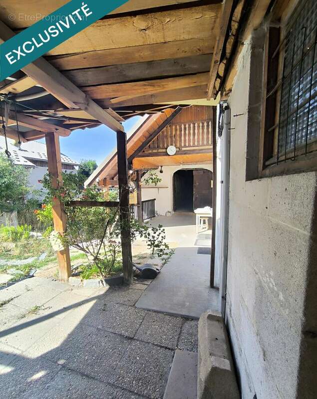 Maison 119 m² à Saint-Martin-De-Queyrieres  - photo 3