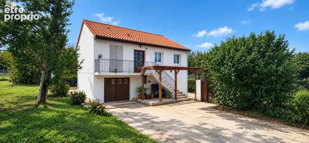 Marigny-chemereau - 4 chambres - garage - piscine - jardin - photo 1