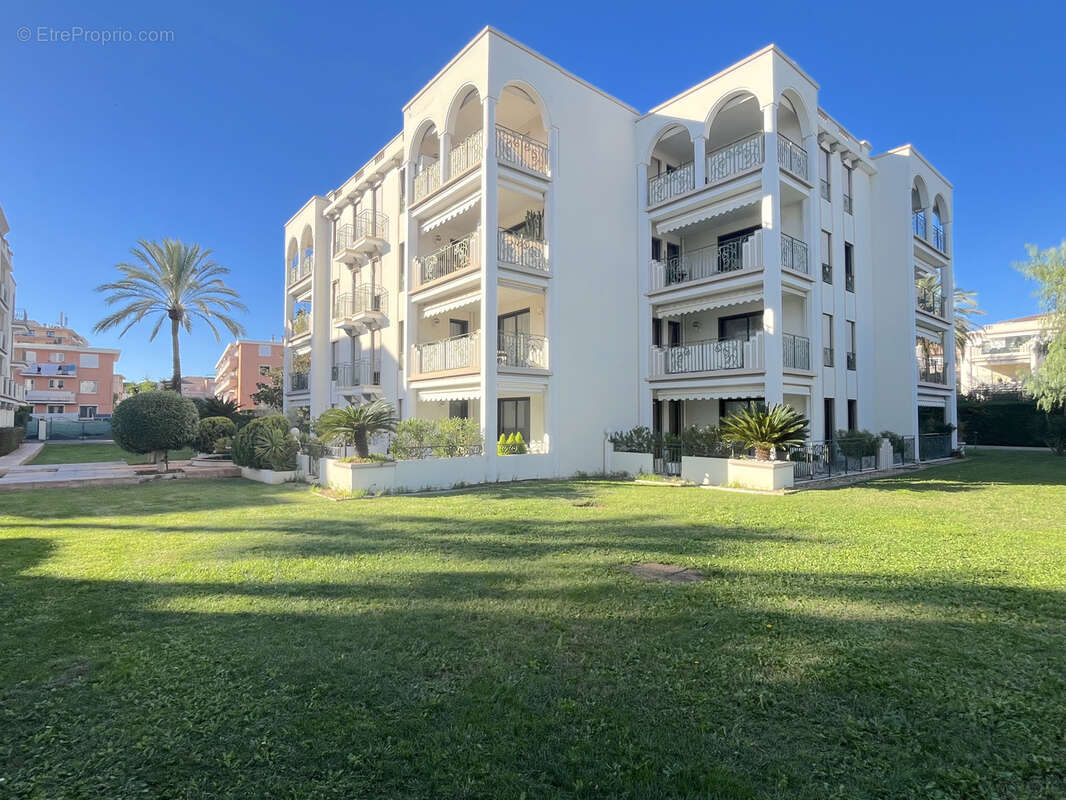 Appartement à SANARY-SUR-MER