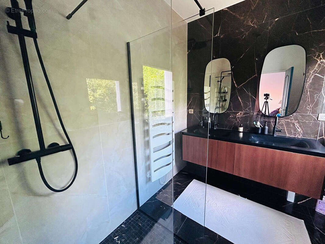 Maison Vaux Sur Seine 8 pièce(s) 203 m2 - photo 16