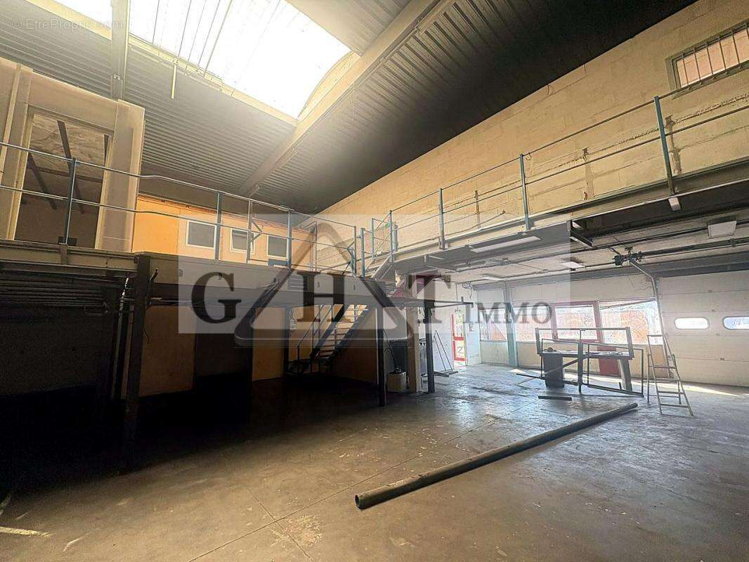 Entrepot 450 m² a savigny le temple a vendre - photo 9