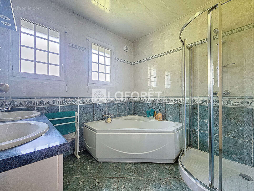 Maison à LE THUIT-SIGNOL