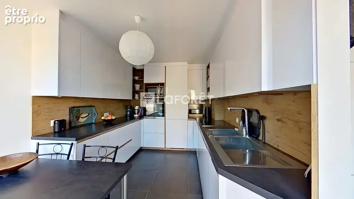 Tassin-la-demi-lune - duplex t4 en dernier etage - 109.8 m²  - 3 terrasses - parc - photo 7