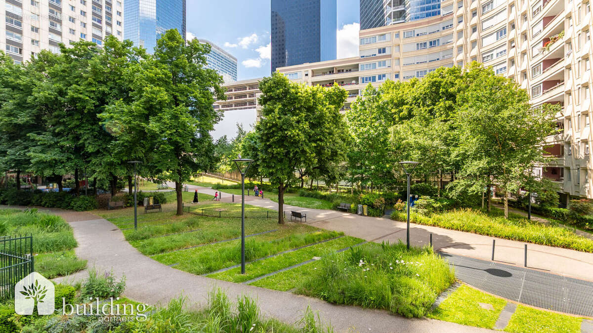 Appartement à COURBEVOIE
