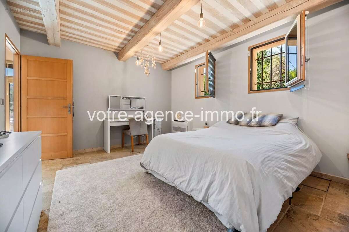 Maison à LEVENS