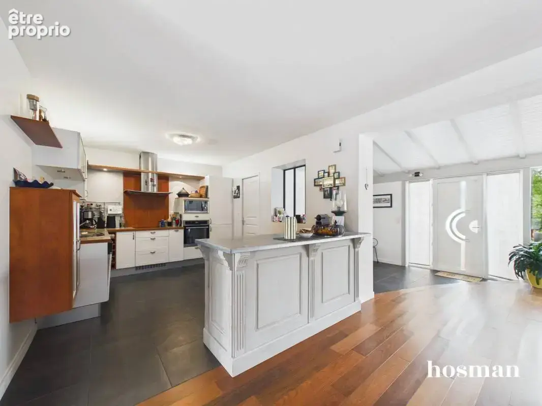Belle maison de 153 m2 avec 4 chambres, jardin et garage - Au calme - Secteur privilégié du Vieux Gachet à Nantes - photo 9