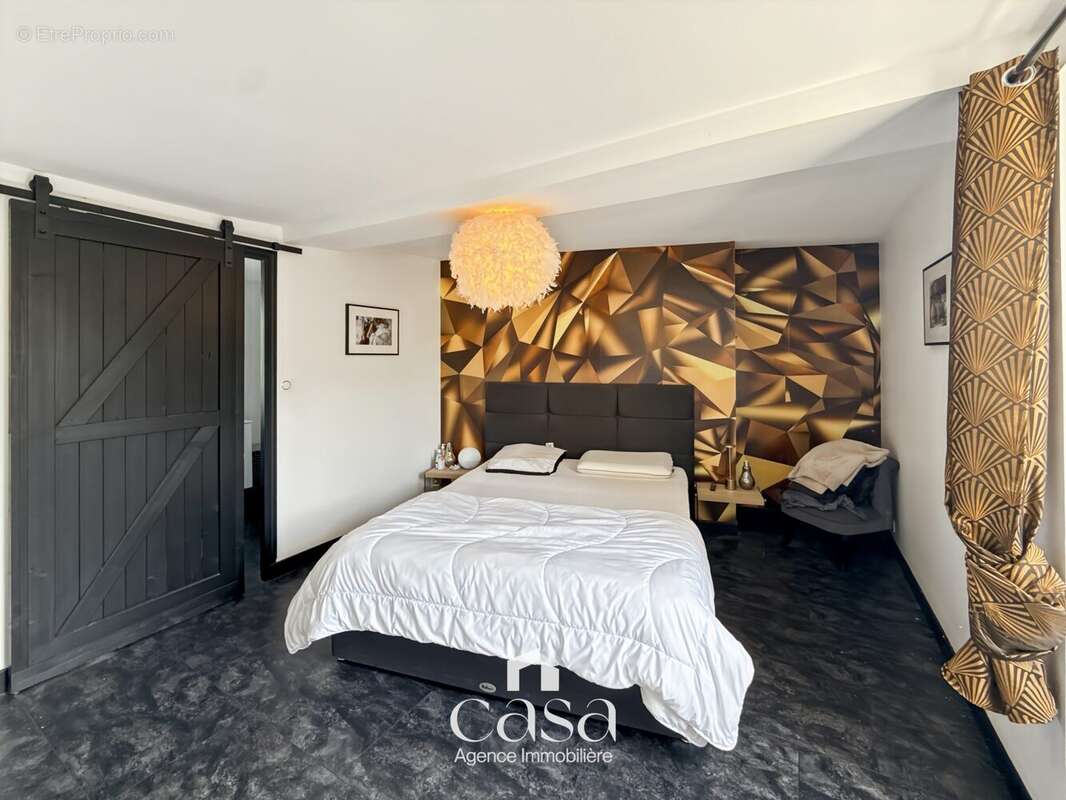 Maison 165 m² à Morteaux-Couliboeuf  - photo 6