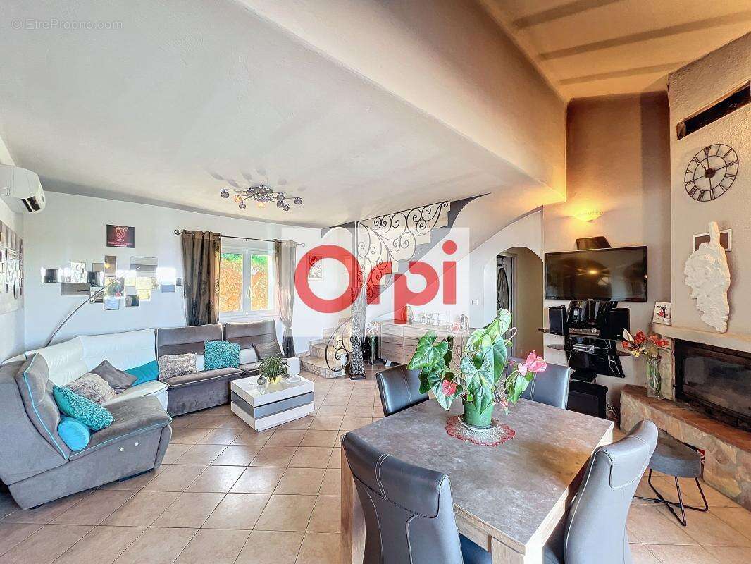 Maison à PORTO-VECCHIO